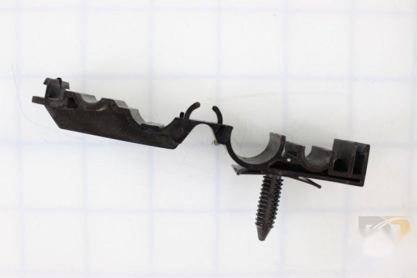 Clip 5/8 X 5/16 A/C Line w/ Xmas (0.245) E90149